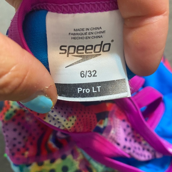 Womens Speedo Swimsuit - Picture 3 of 4